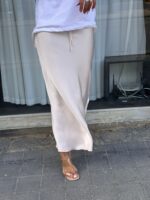 ⁦חצאית סאטן⁩ – תמונה ⁦19⁩