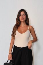 ⁦בגד גוף גופייה דאבל וי⁩ – תמונה ⁦27⁩