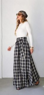 ⁦חצאית מקסי משבצת קשירה⁩ – תמונה ⁦2⁩