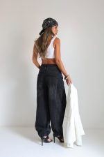⁦ג׳ינס בלון גומי שחור⁩ – תמונה ⁦2⁩