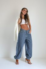 ⁦ג׳ינס פסים כפתור תחתון כהה⁩ – תמונה ⁦9⁩