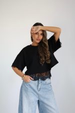⁦חולצה קרופ שילוב תחרה⁩ – תמונה ⁦14⁩