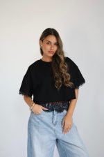 ⁦חולצה קרופ שילוב תחרה⁩ – תמונה ⁦16⁩