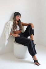 ⁦ג׳ינס בלון גומי שחור⁩ – תמונה ⁦16⁩